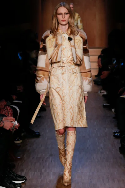 Look 20